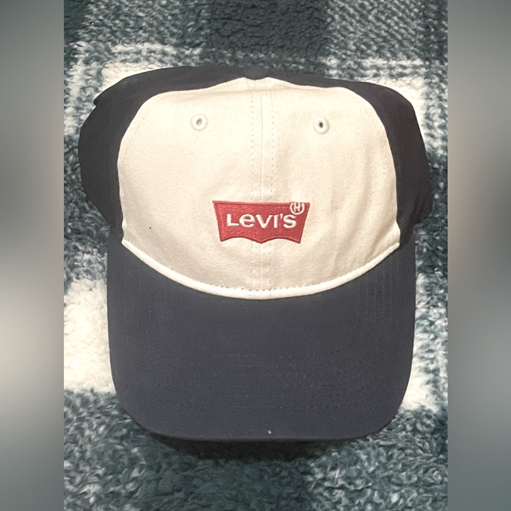 Levi’s cap
